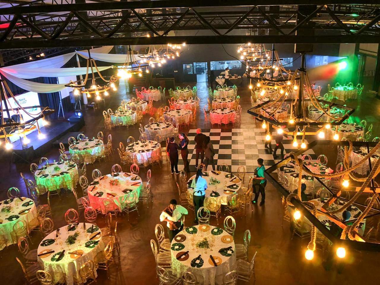 Safari Hotel & Convention Centre Rustenburg Kültér fotó