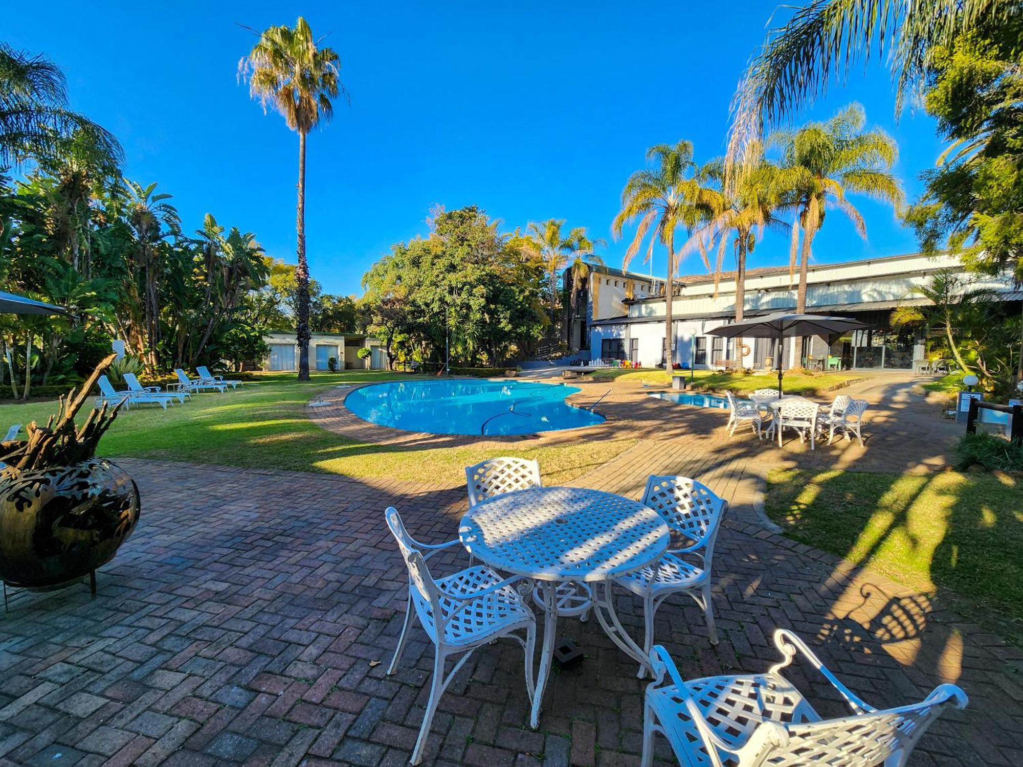 Safari Hotel & Convention Centre Rustenburg Kültér fotó